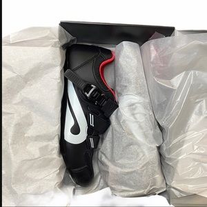 Peloton cycle shoes size 39 (women 8)